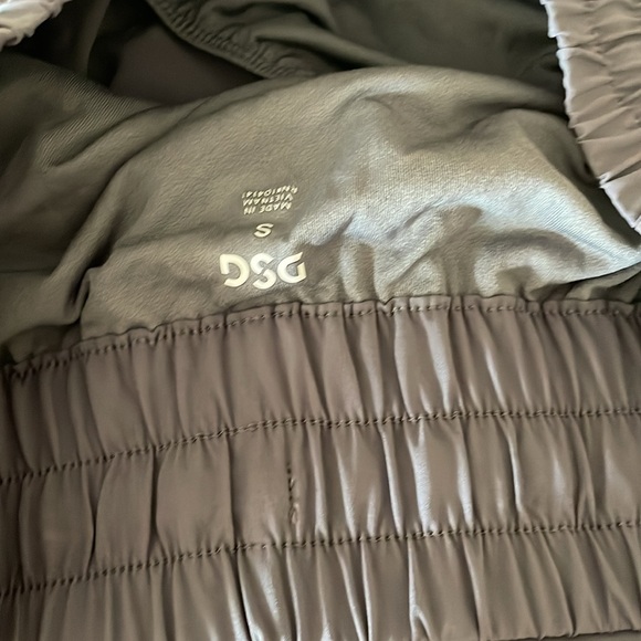 Shorts - Picture 4 of 4